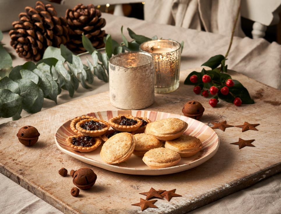 Mince Pies and Mince Tarts